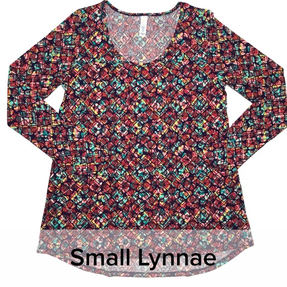 NWT LuLaRoe Lynnae Long Sleeve Top size small - Picture 1 of 1